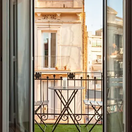 Art House Paral-lel Sant Antoni *