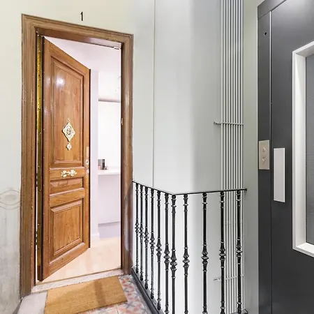 Art House Paral-lel Sant Antoni Apartment Barcelona